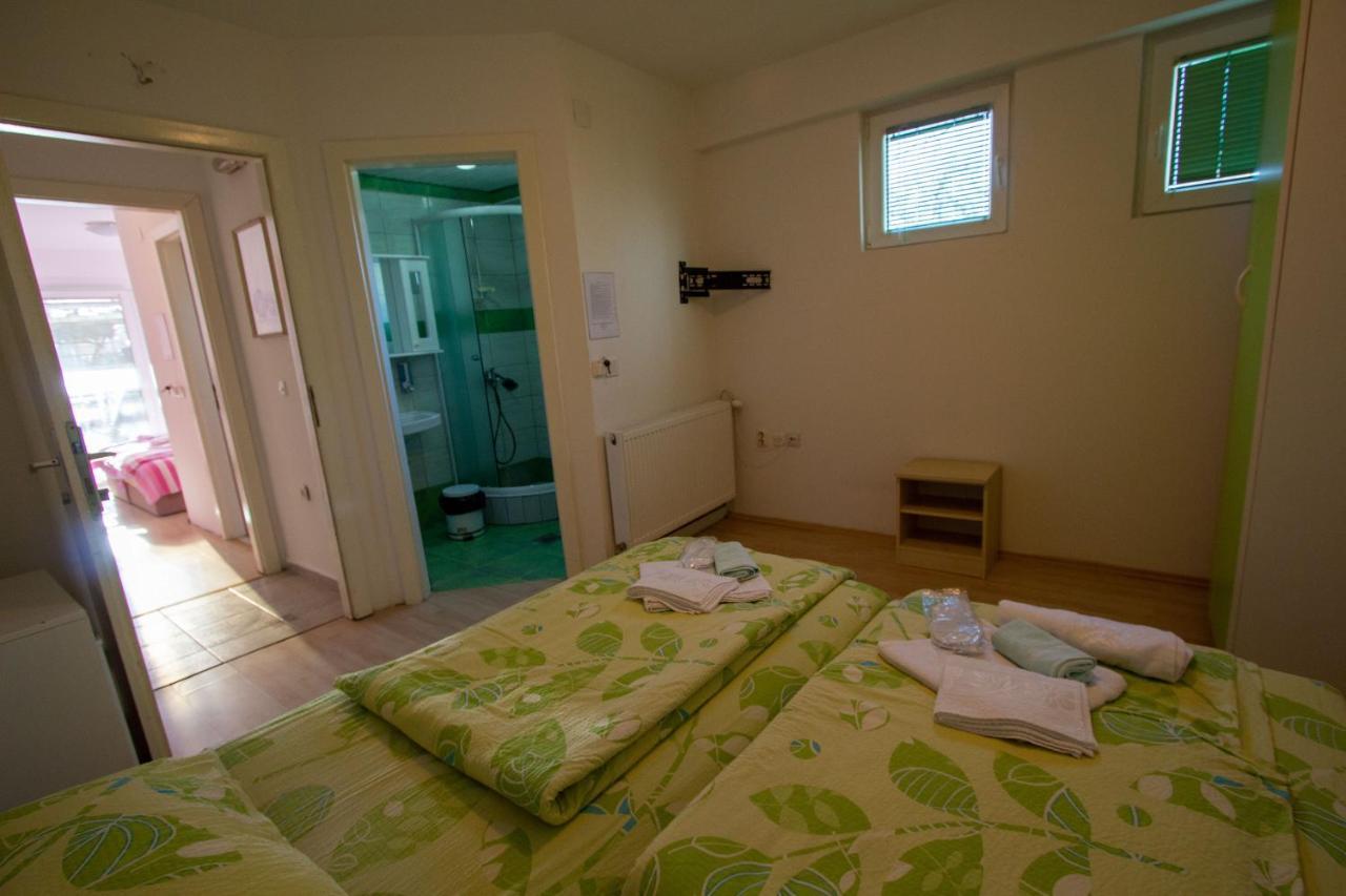 Villa In Apartments Ohrid Buitenkant foto