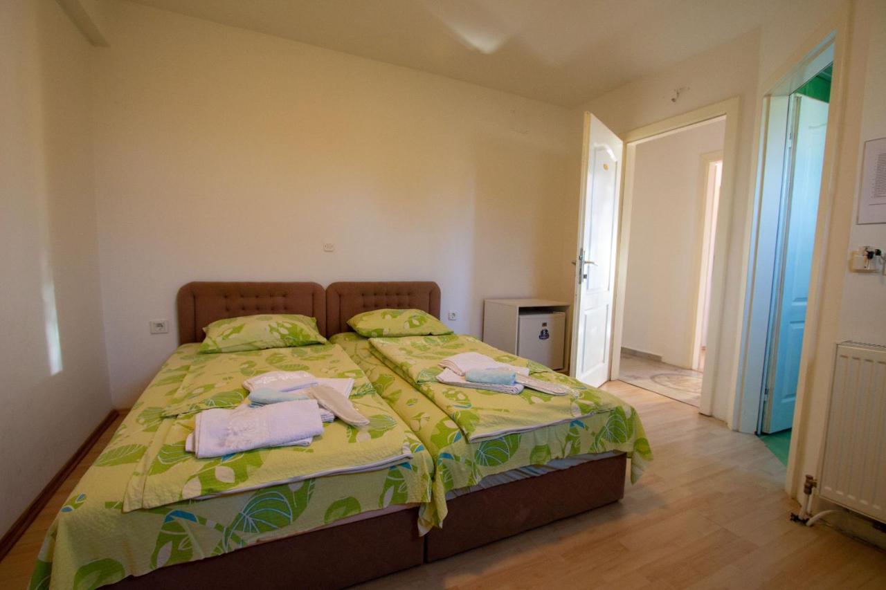 Villa In Apartments Ohrid Buitenkant foto